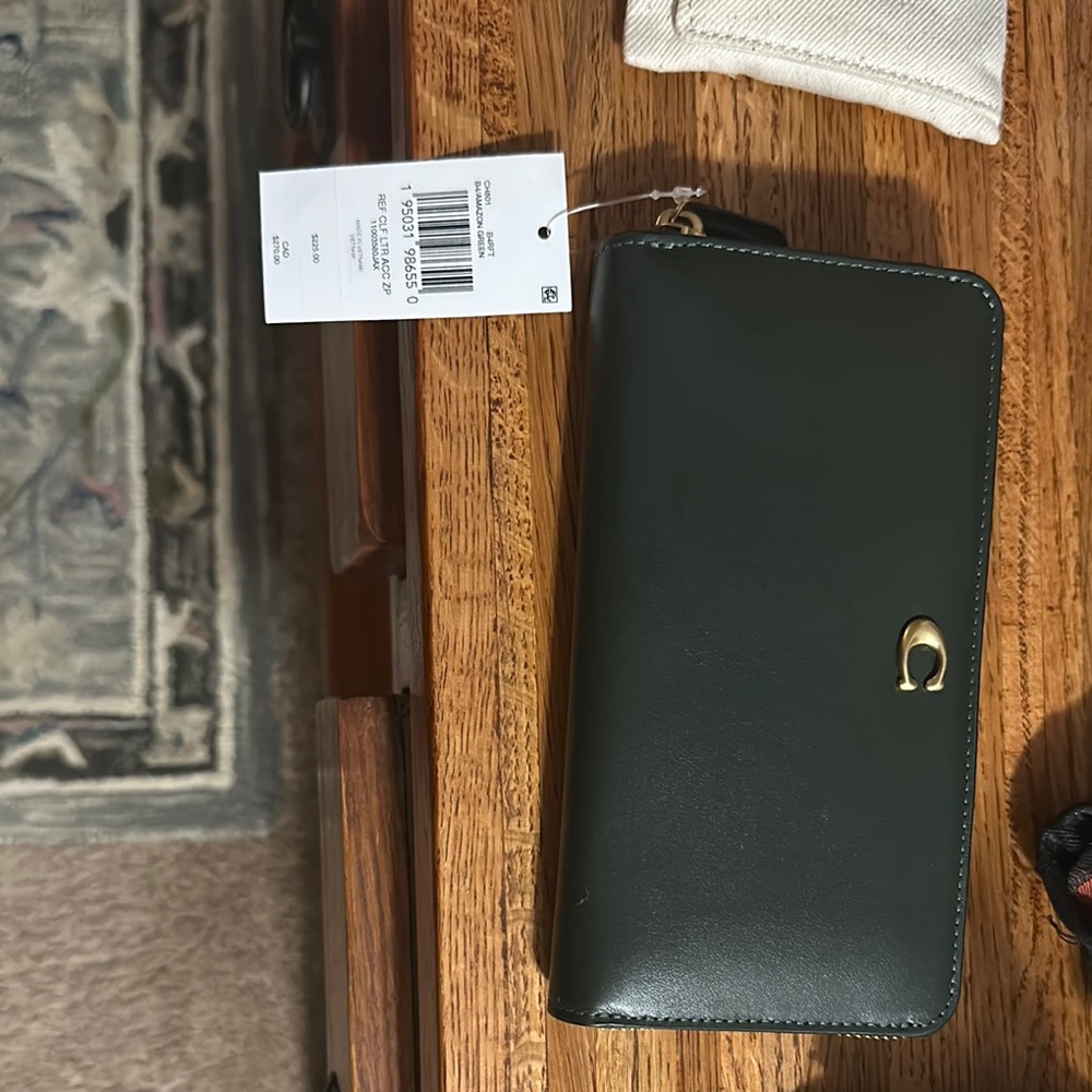 Coach Green and Gray Leather Wallet